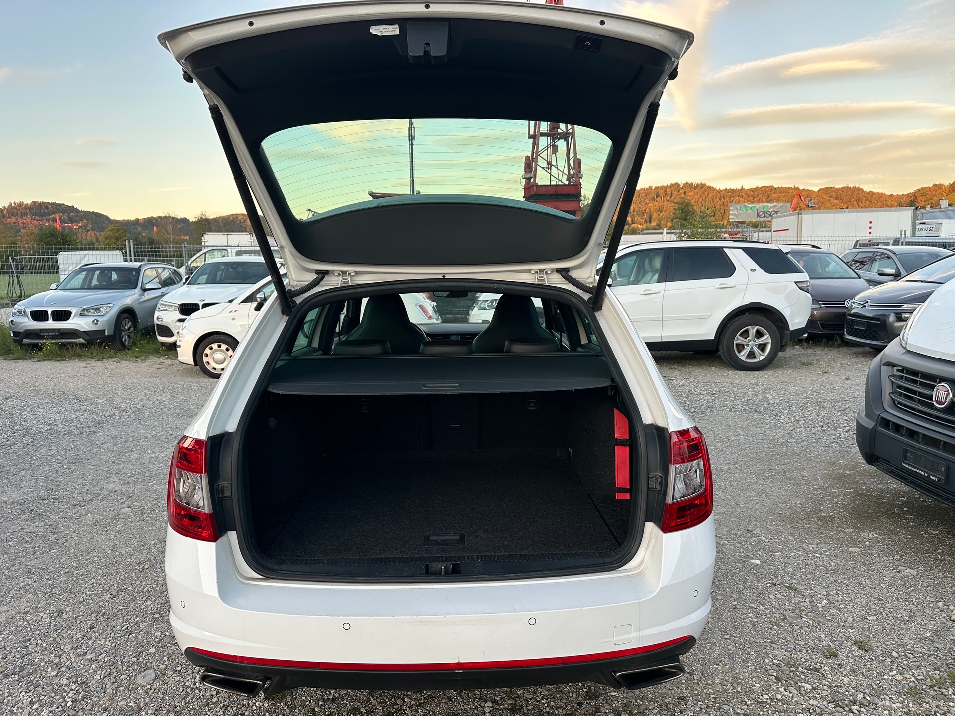SKODA Octavia Combi 2.0 TSI RS DSG-image-6