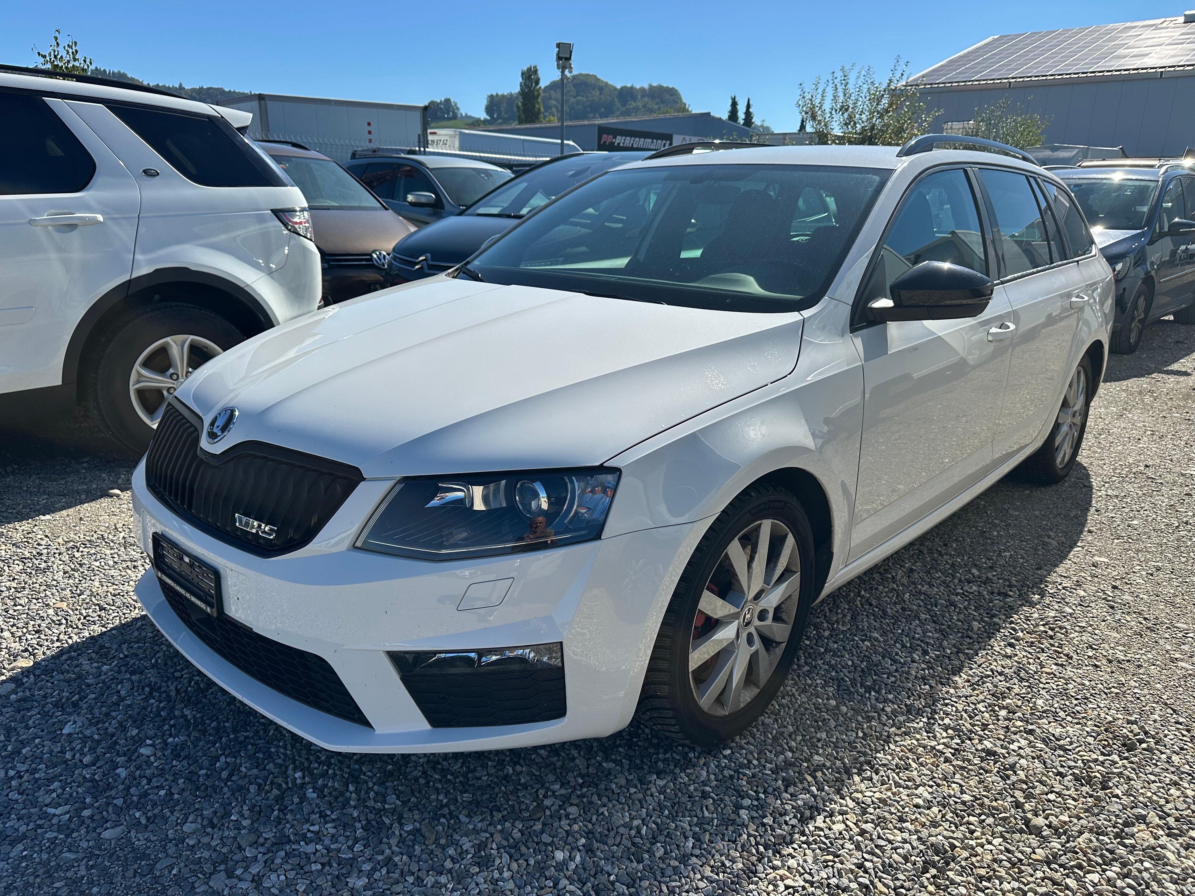 SKODA Octavia Combi 2.0 TSI RS DSG — slika 1