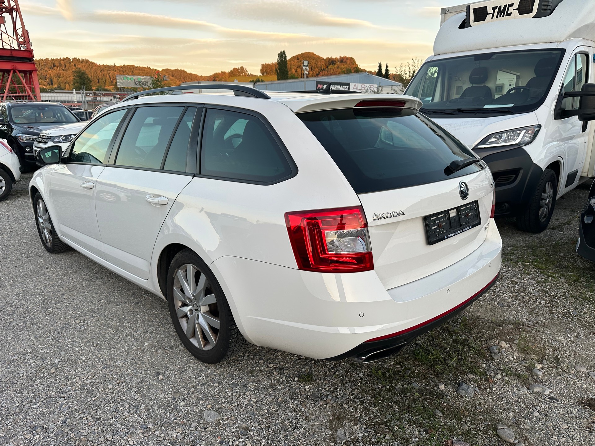 SKODA Octavia Combi 2.0 TSI RS DSG-image-5