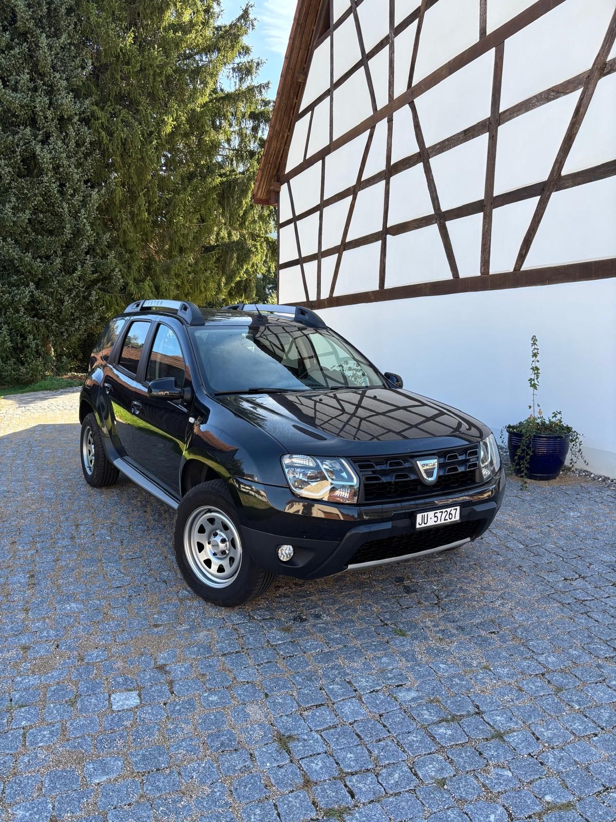 DACIA 1.2 TCe FmF Strongm.R 4x4 S/S-image-0