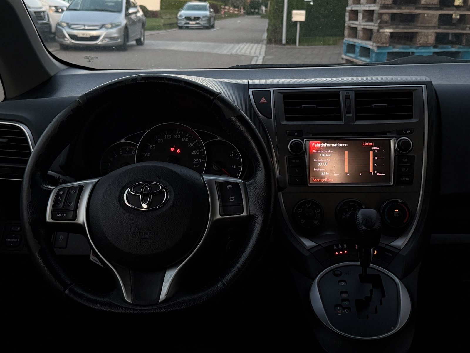 TOYOTA Verso-S 1.33 Linea Terra-image-10