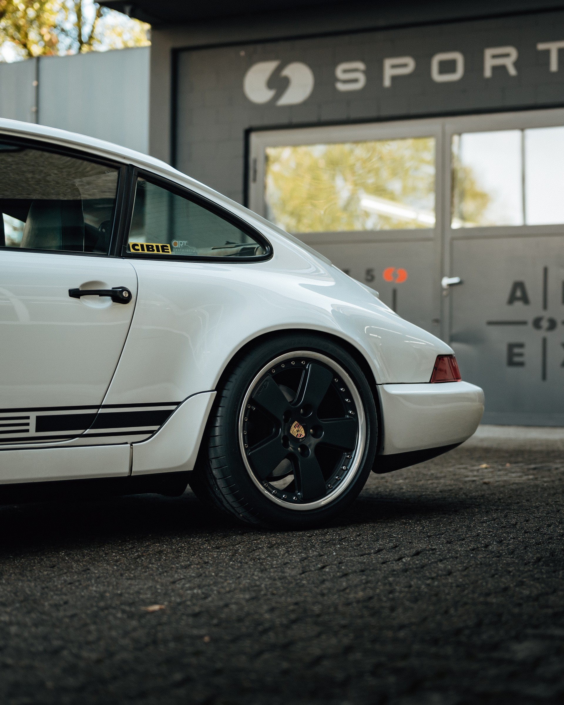 PORSCHE Carrera 2-image-3