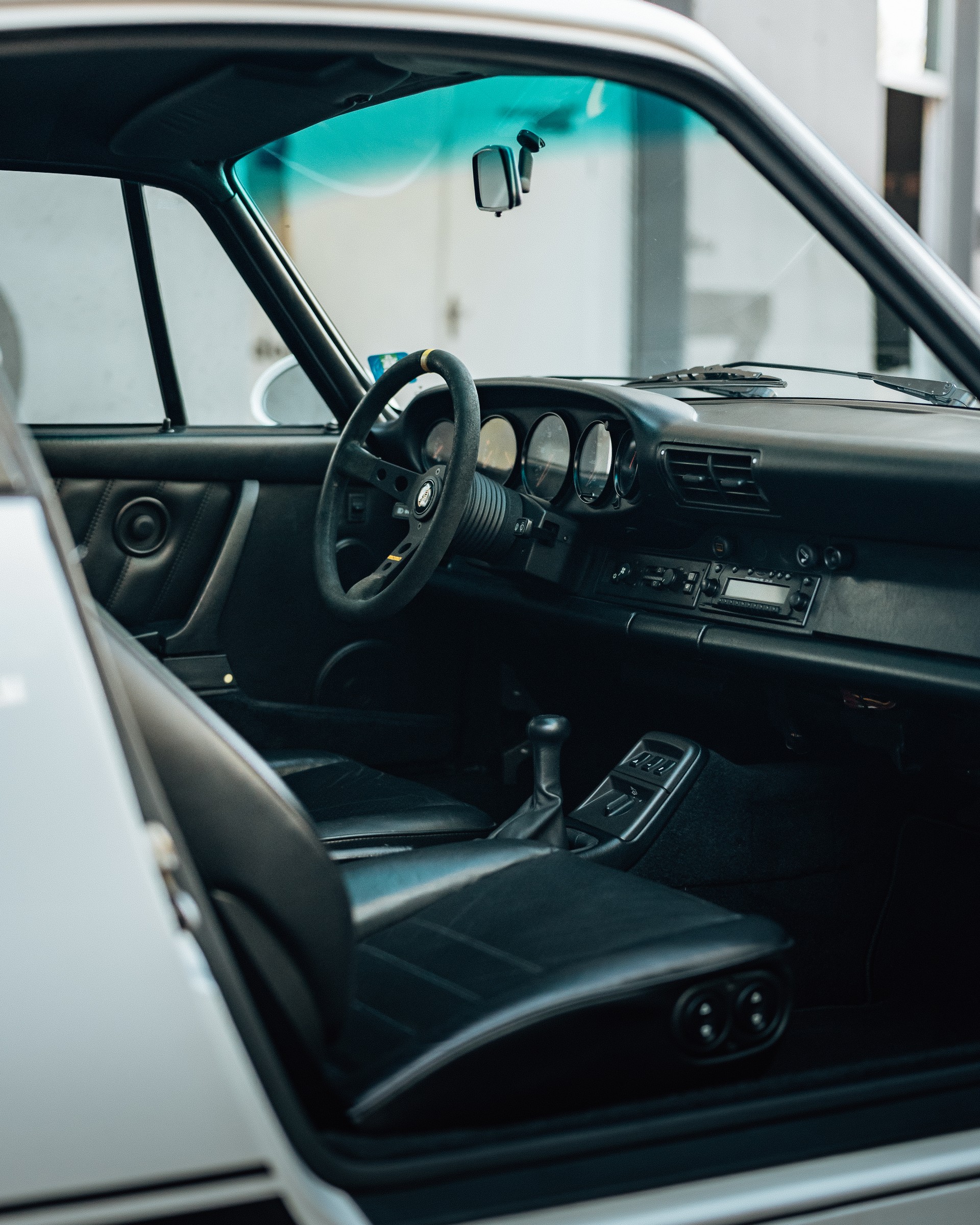 PORSCHE Carrera 2-image-9