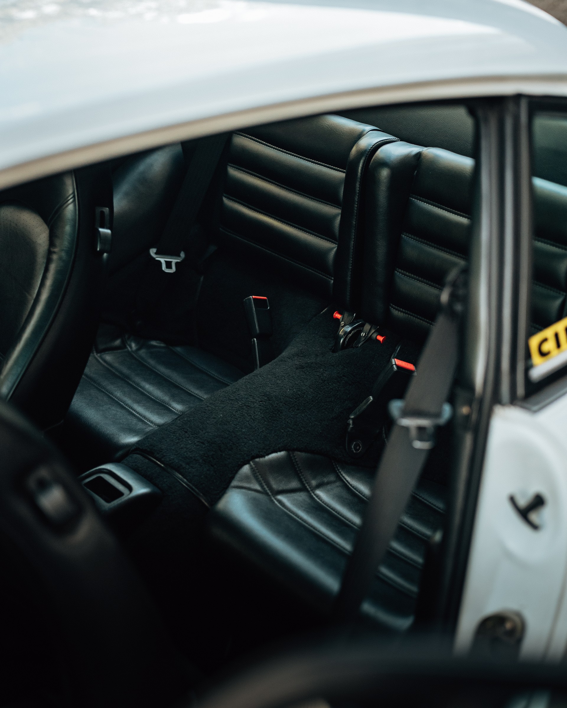 PORSCHE Carrera 2-image-13