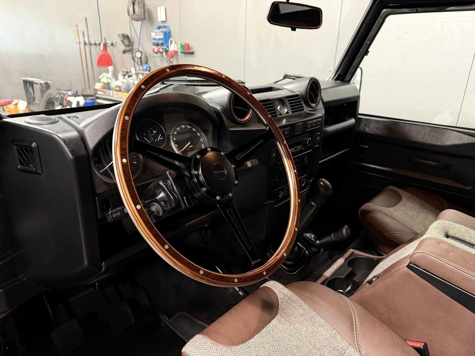 LAND ROVER 90-image-8