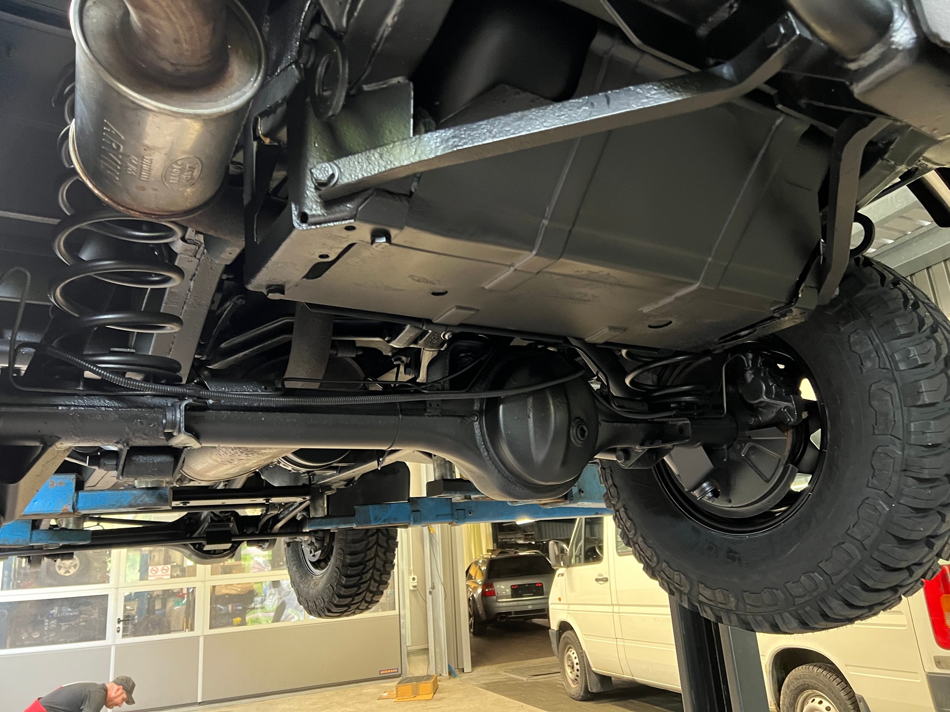 LAND ROVER 90-image-11