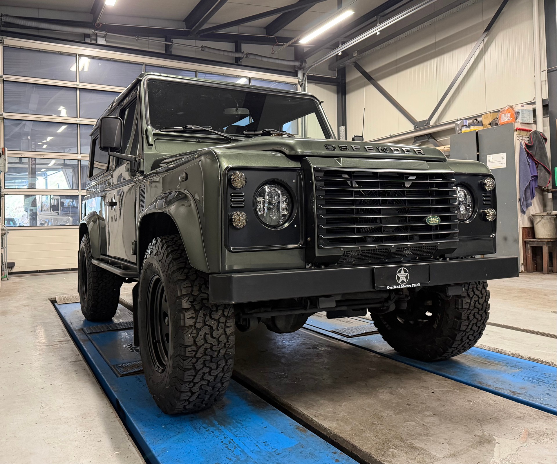 LAND ROVER 90-image-5