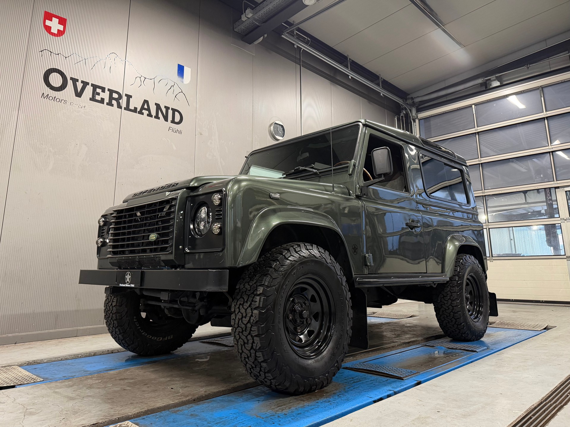 LAND ROVER 90-image-6
