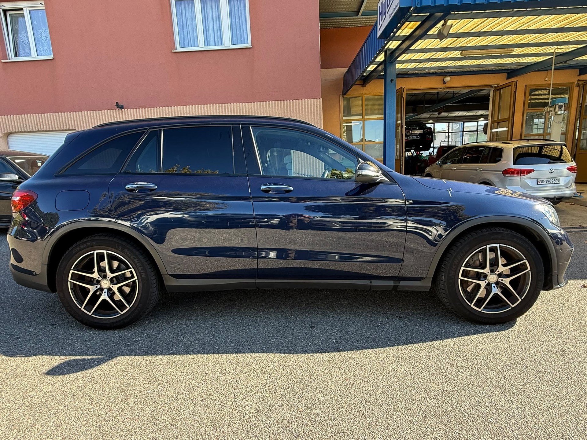 MERCEDES-BENZ GLC 250 4Matic 9G-Tronic-image-4