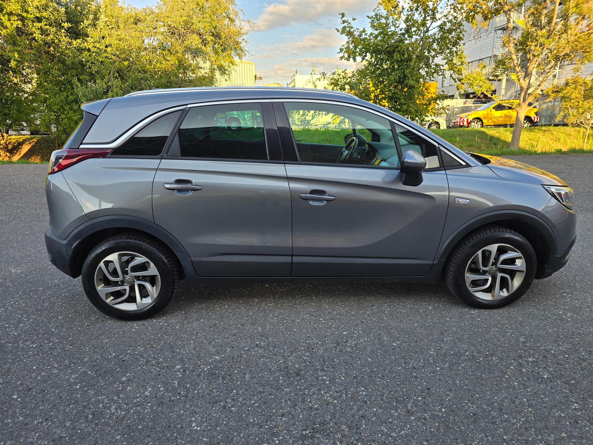 OPEL Crossland X 1.6 CDTi Enjoy-image-8