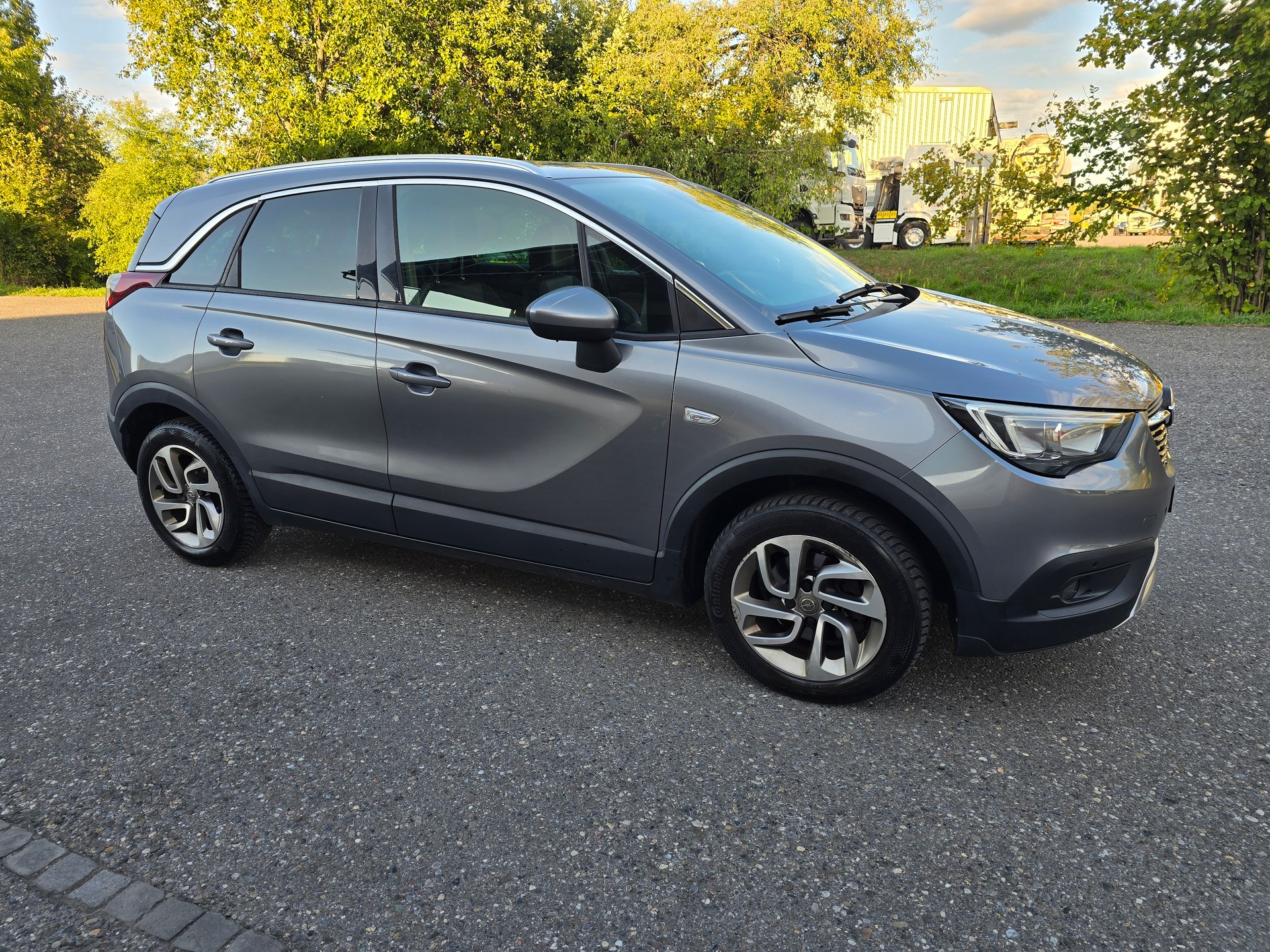 OPEL Crossland X 1.6 CDTi Enjoy-image-1
