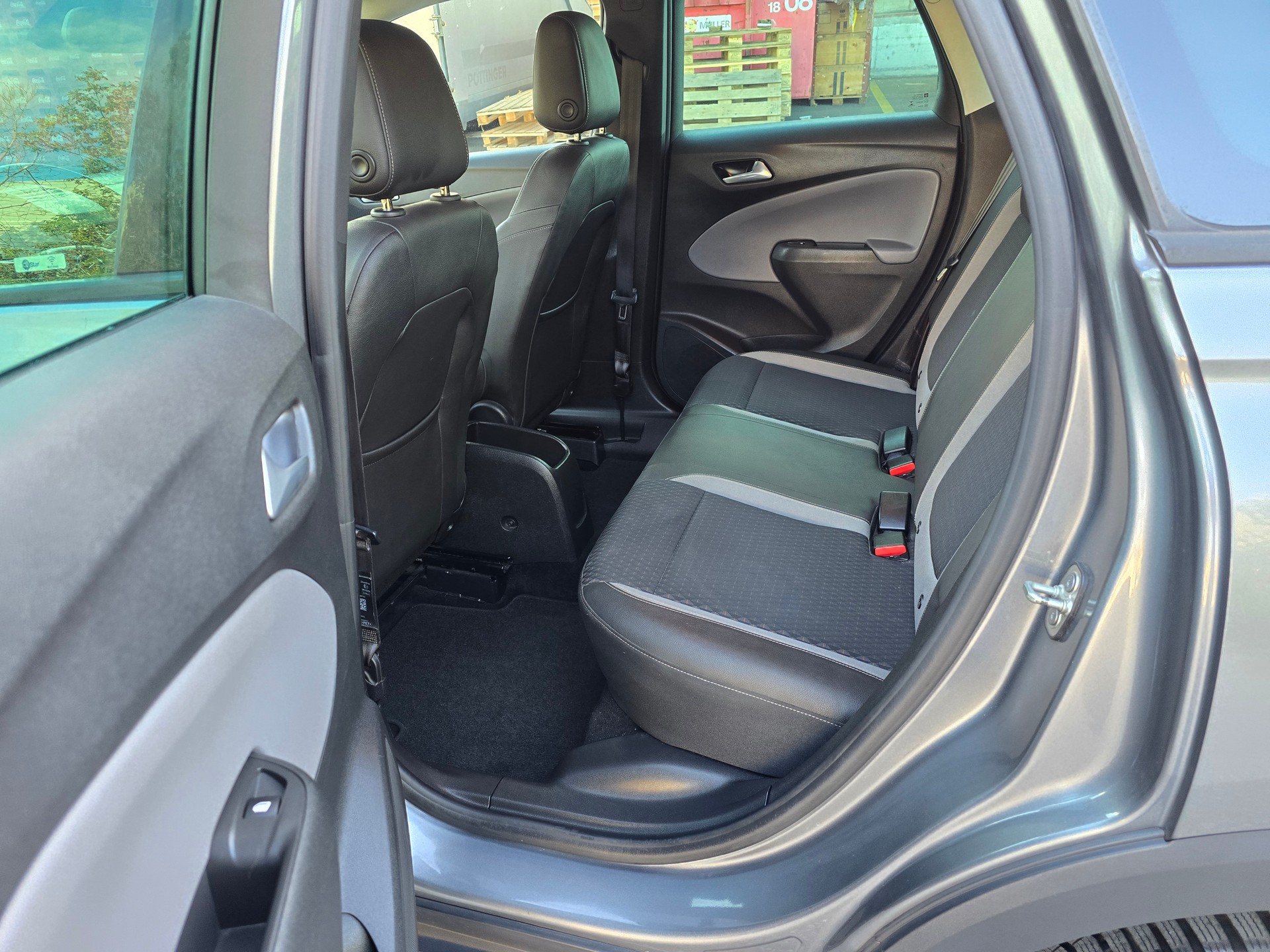 OPEL Crossland X 1.6 CDTi Enjoy-image-14