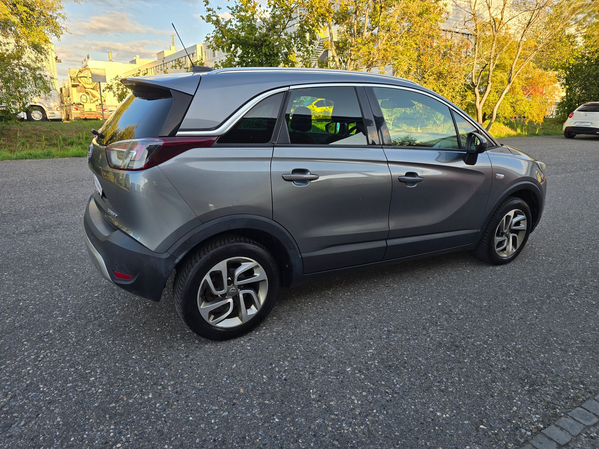 OPEL Crossland X 1.6 CDTi Enjoy-image-5