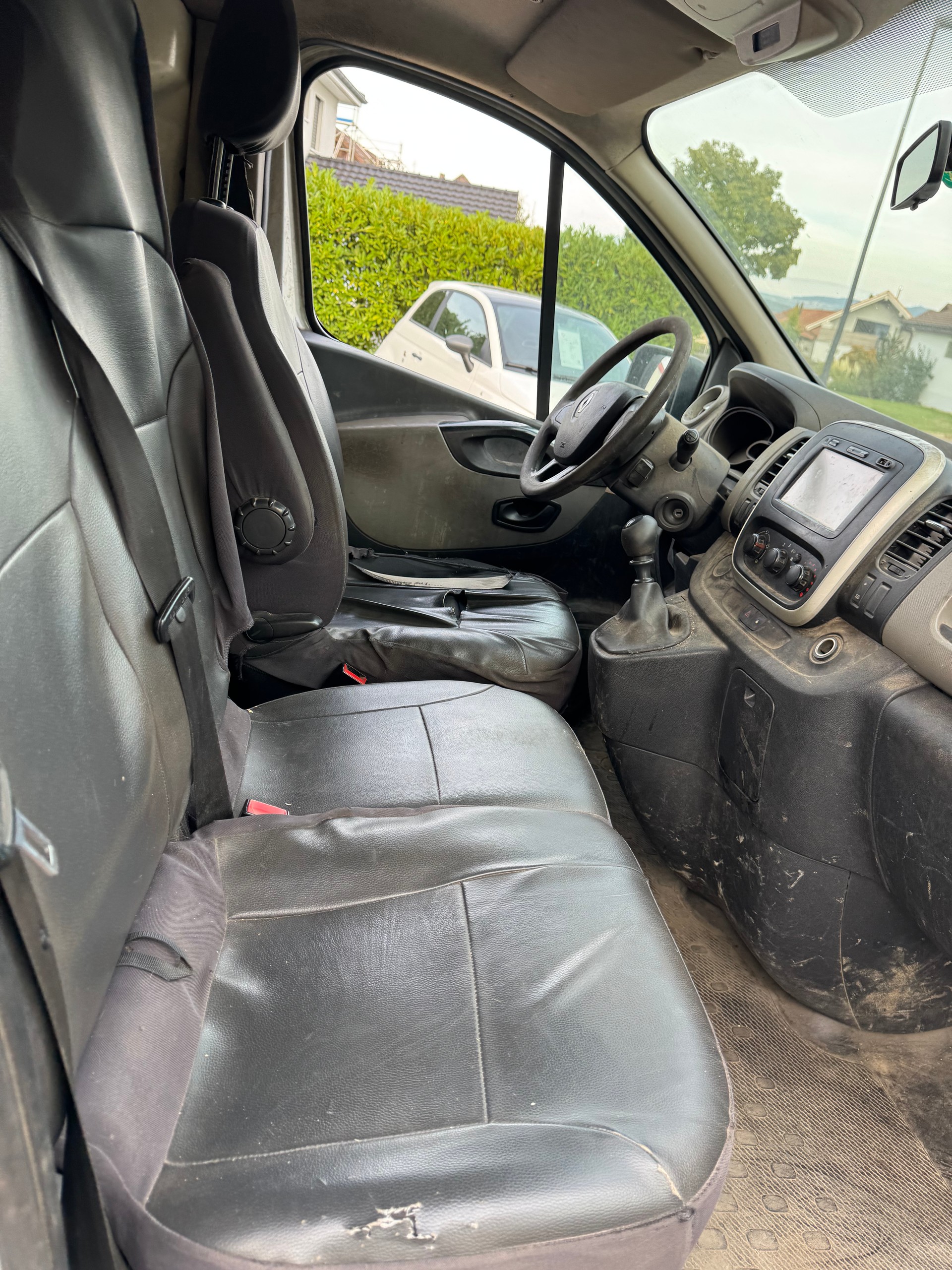 RENAULT Trafic 1.6 ENERGY TwinT. dCi140 2.9t Busin. L2H1-image-5