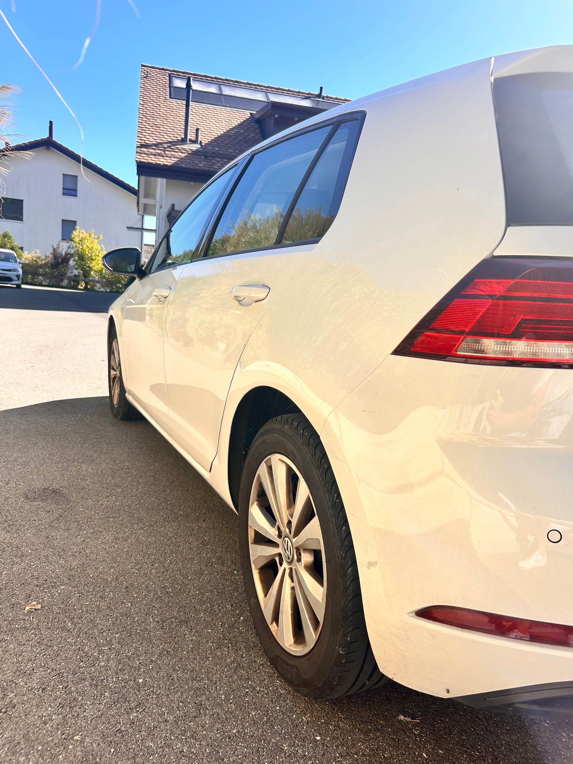 VW 1.0 TSI Trendline-image-1