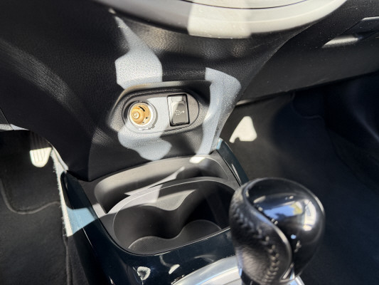 TOYOTA Yaris 1.5 Hybrid Comfort-image-12