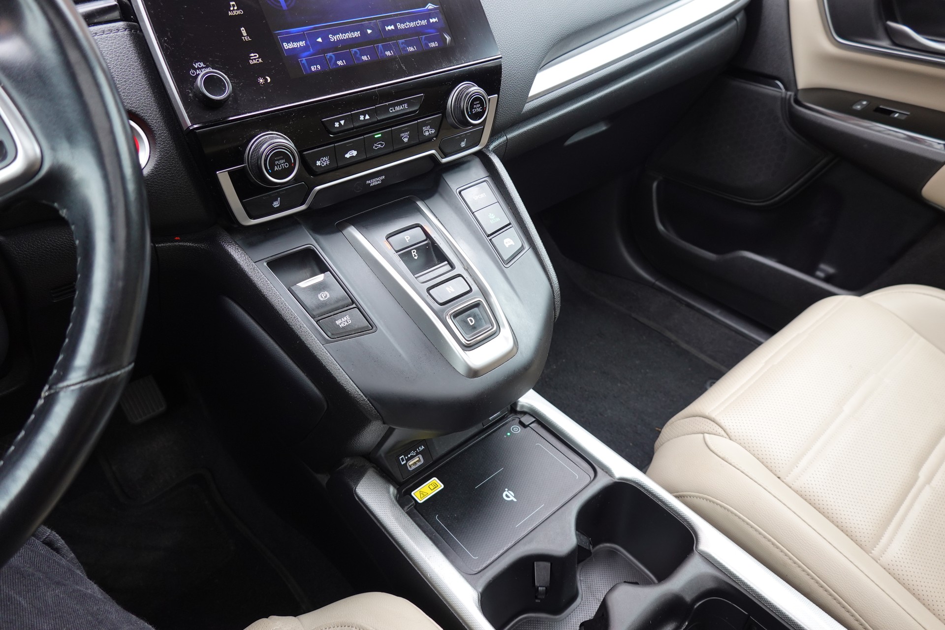 HONDA CR-V 2.0i MMD Hybrid Executive 4WD "* CH Auto * Tempomat * Camera recul * Sièges Electriques/mémoire * Toit Ouvrant * GPS *"-image-17