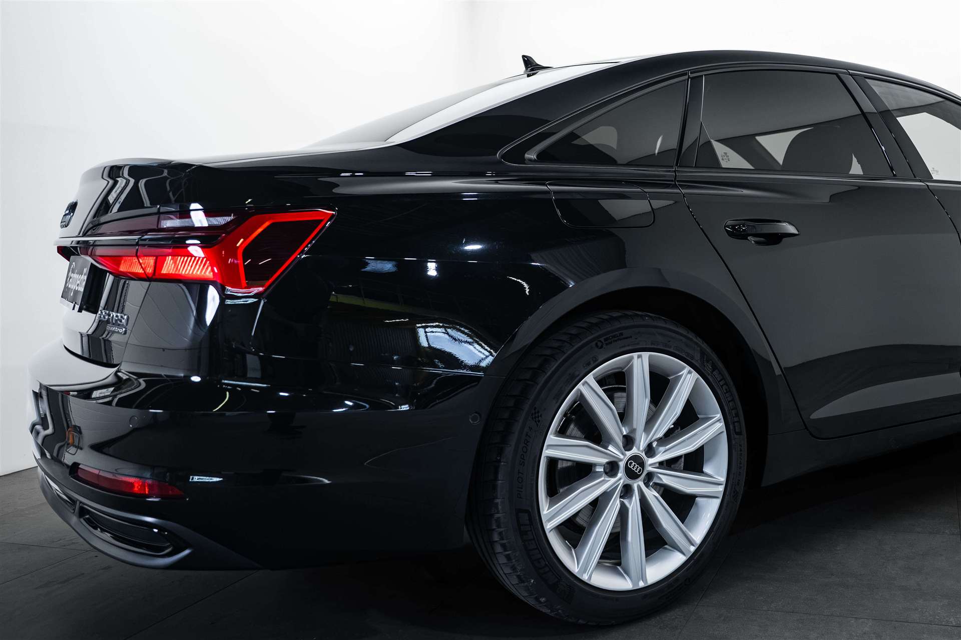 AUDI AUDI A6 Limousine 55 TFSI quattro S-tronic-showroom-element-3