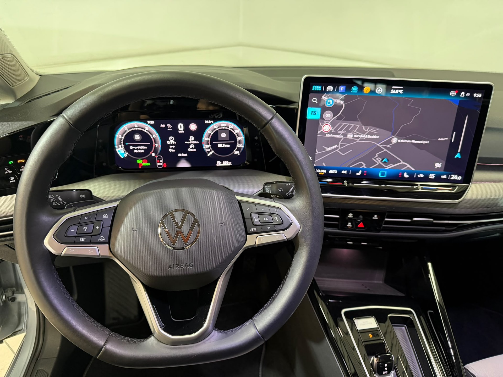 VW Golf 1.5 e TSI mHEV Style DSG-image-8
