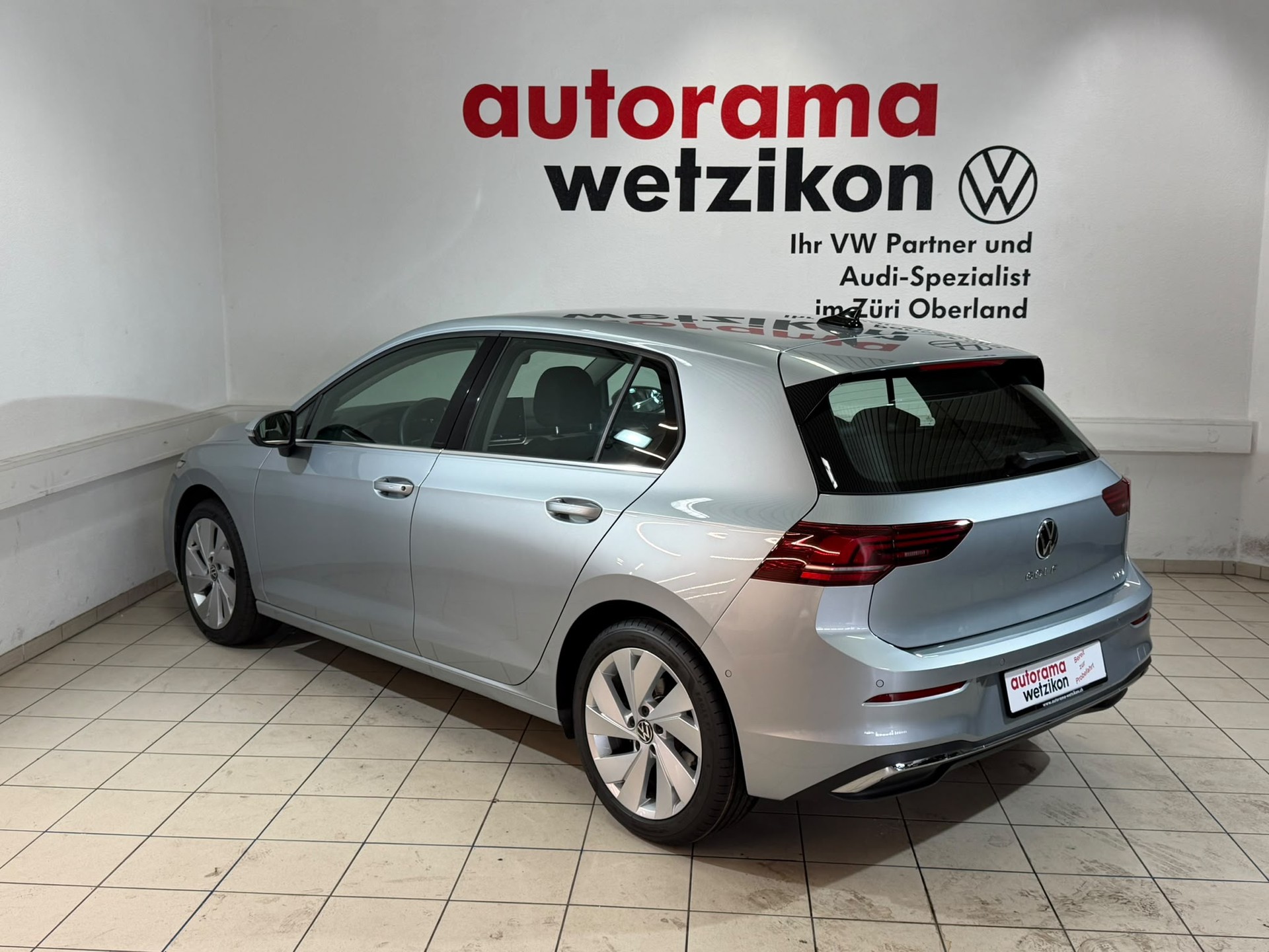 VW Golf 1.5 e TSI mHEV Style DSG-image-2