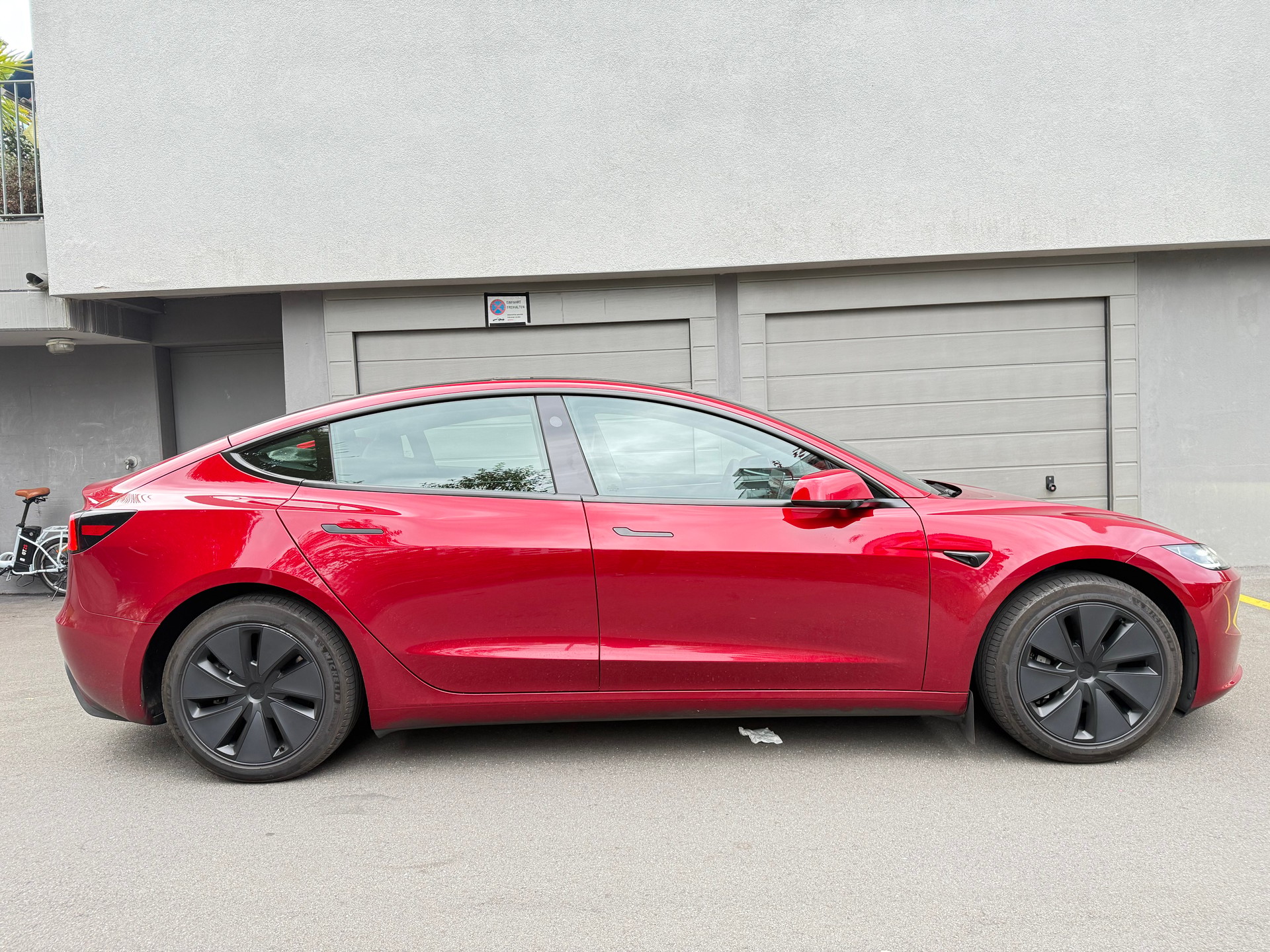 TESLA Long Range-image-2