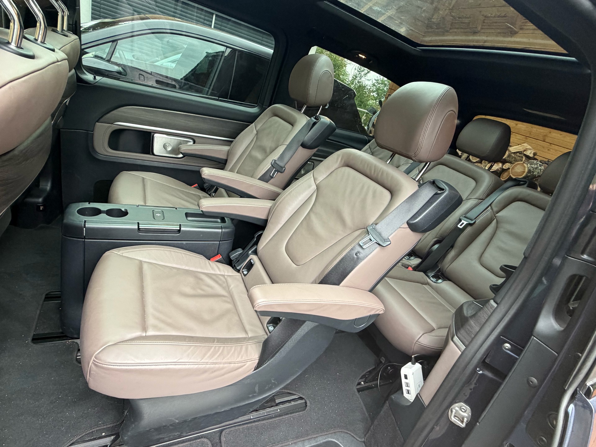 MERCEDES-BENZ V 300 d Exclusive lang-image-3