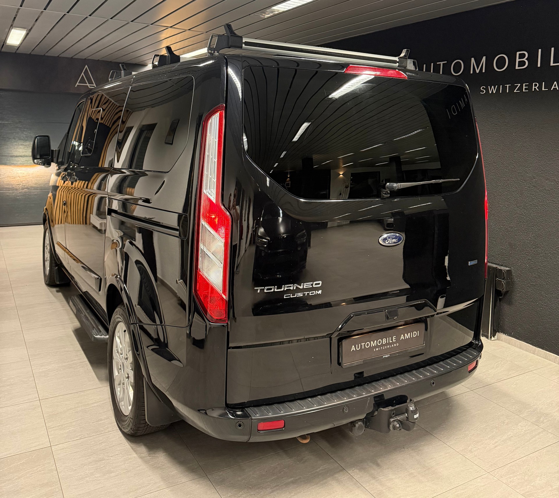 FORD Tourneo Custom 310 L1H1 Titanium SelectShift A, Anhängerkupplung! Dachträger!-image-2