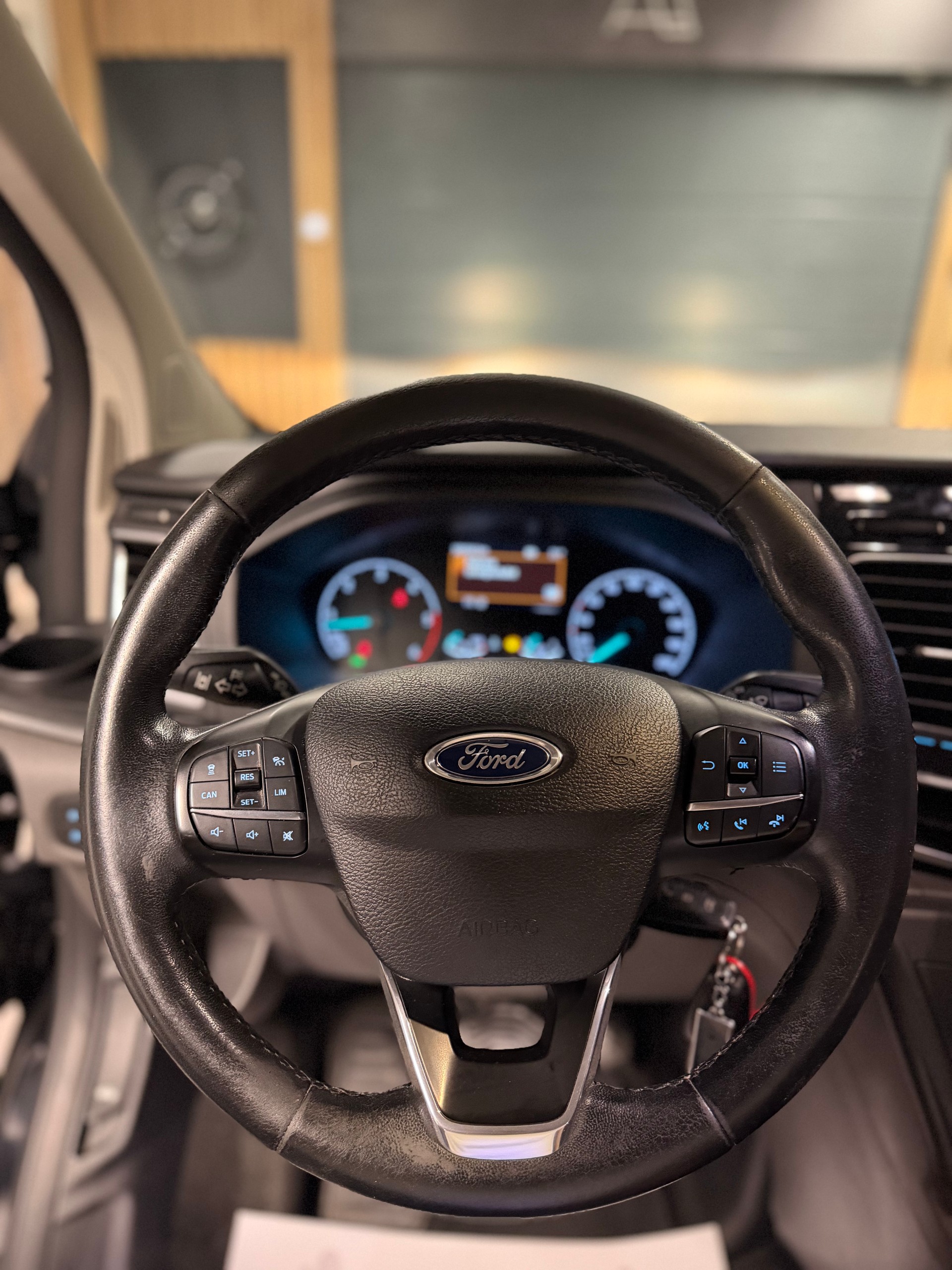 FORD Tourneo Custom 310 L1H1 Titanium SelectShift A, Anhängerkupplung! Dachträger!-image-14