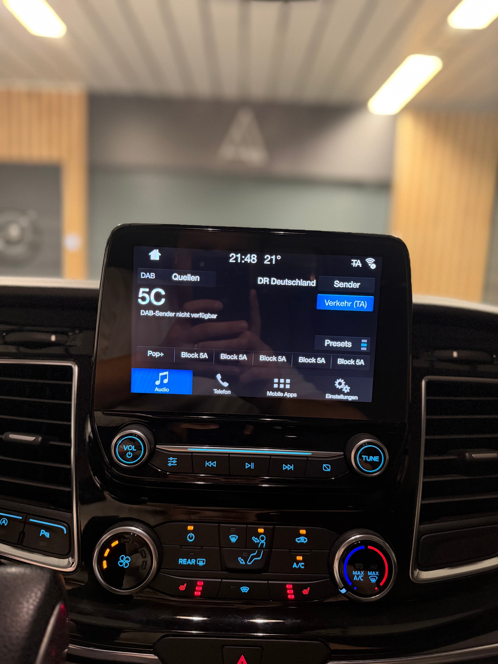 FORD Tourneo Custom 310 L1H1 Titanium SelectShift A, Anhängerkupplung! Dachträger!-image-15