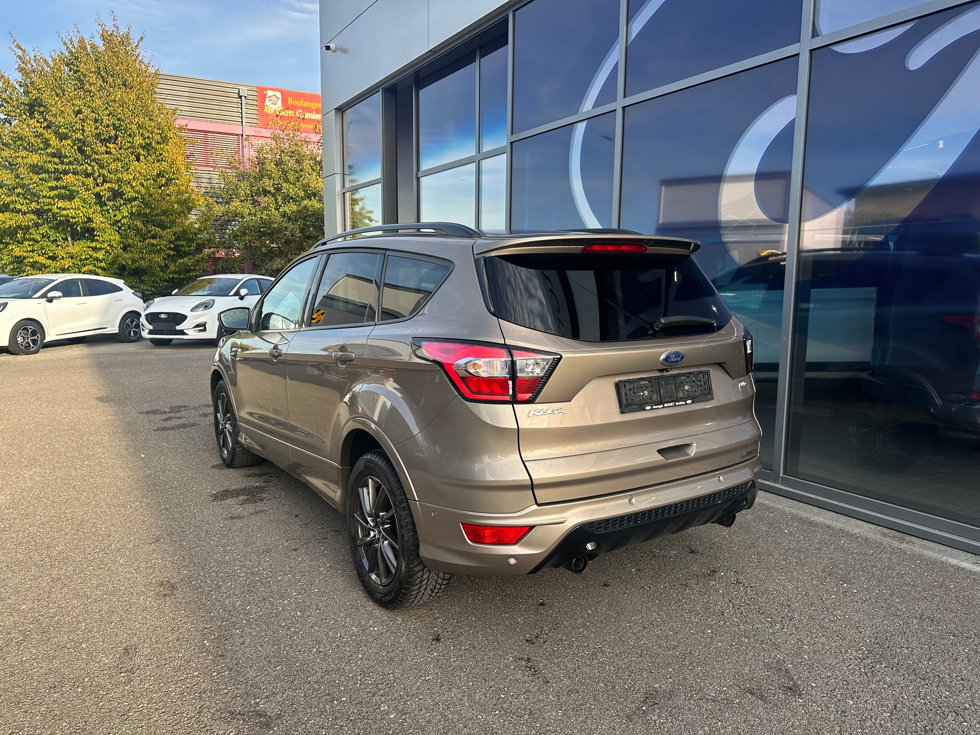 FORD Kuga 2.0 TDCi 150 ST-Line FPS-image-3
