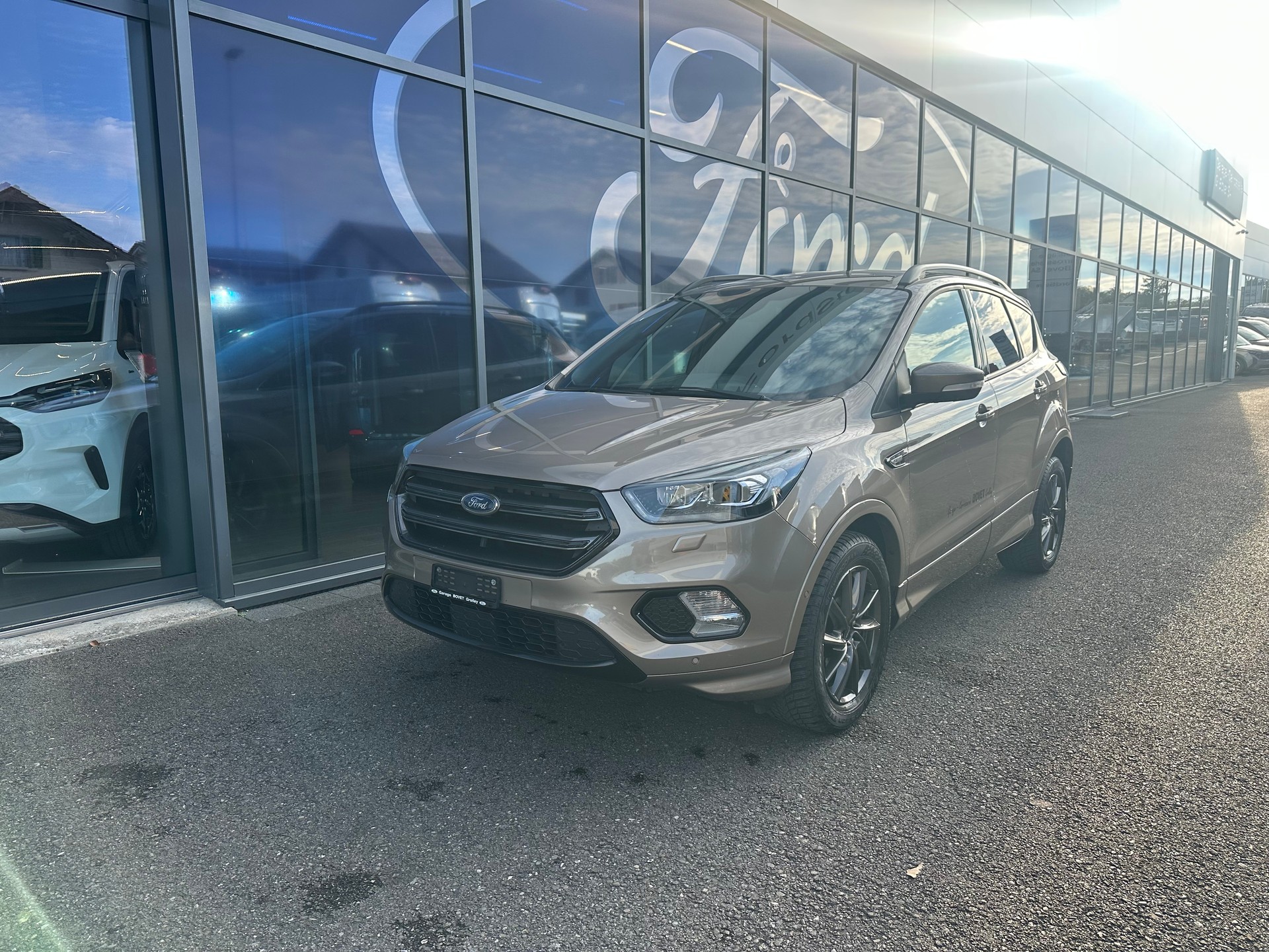 FORD Kuga 2.0 TDCi 150 ST-Line FPS-image-1