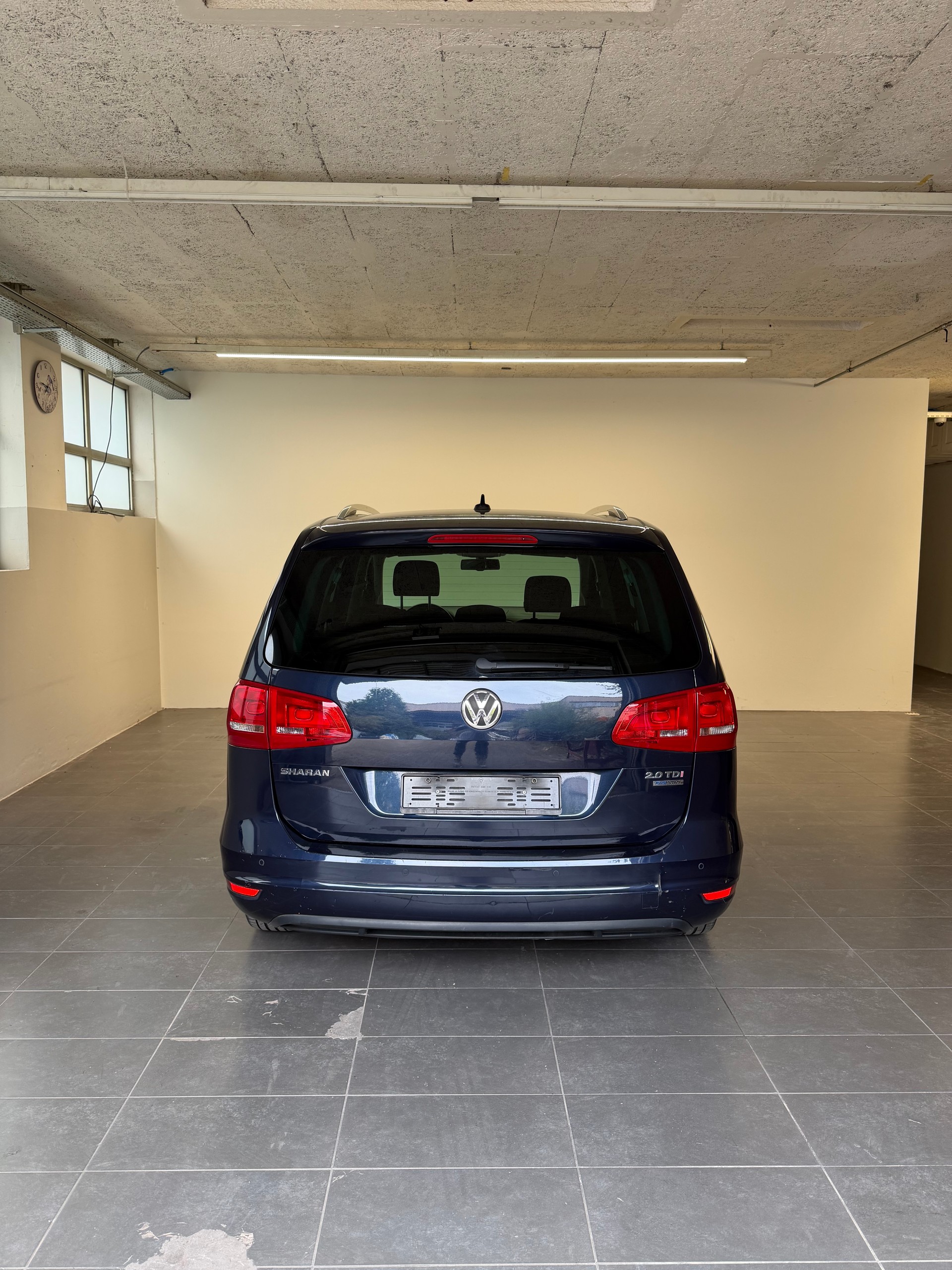 VW Sharan 2.0 TDI BlueMotion Technology Highline DSG-image-8