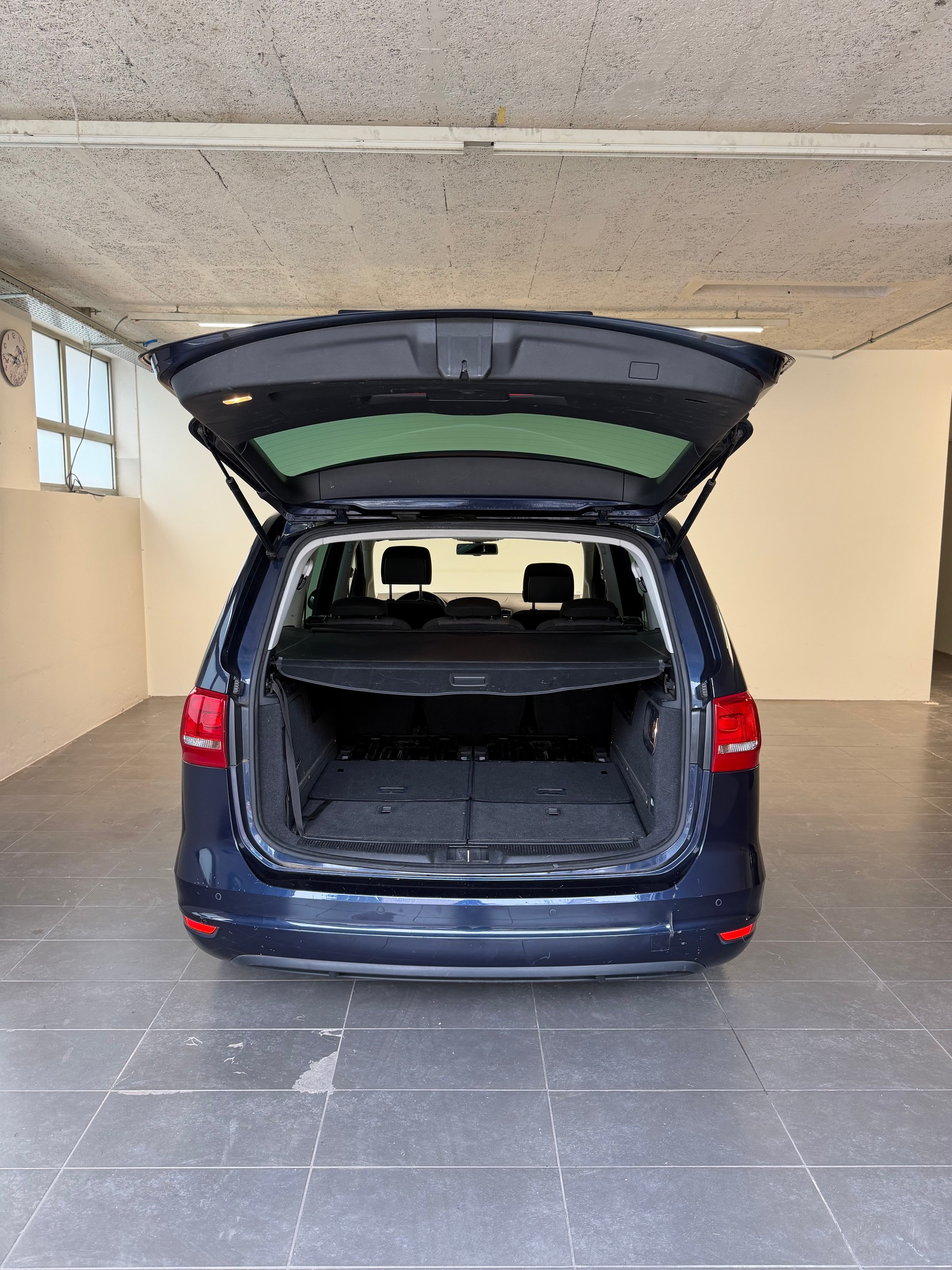 VW Sharan 2.0 TDI BlueMotion Technology Highline DSG-image-9