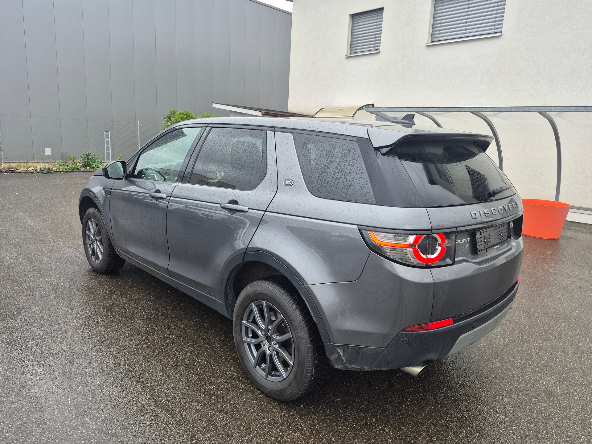 LAND ROVER Discovery Sport 2.0 TD4 Pure AT9-image-4