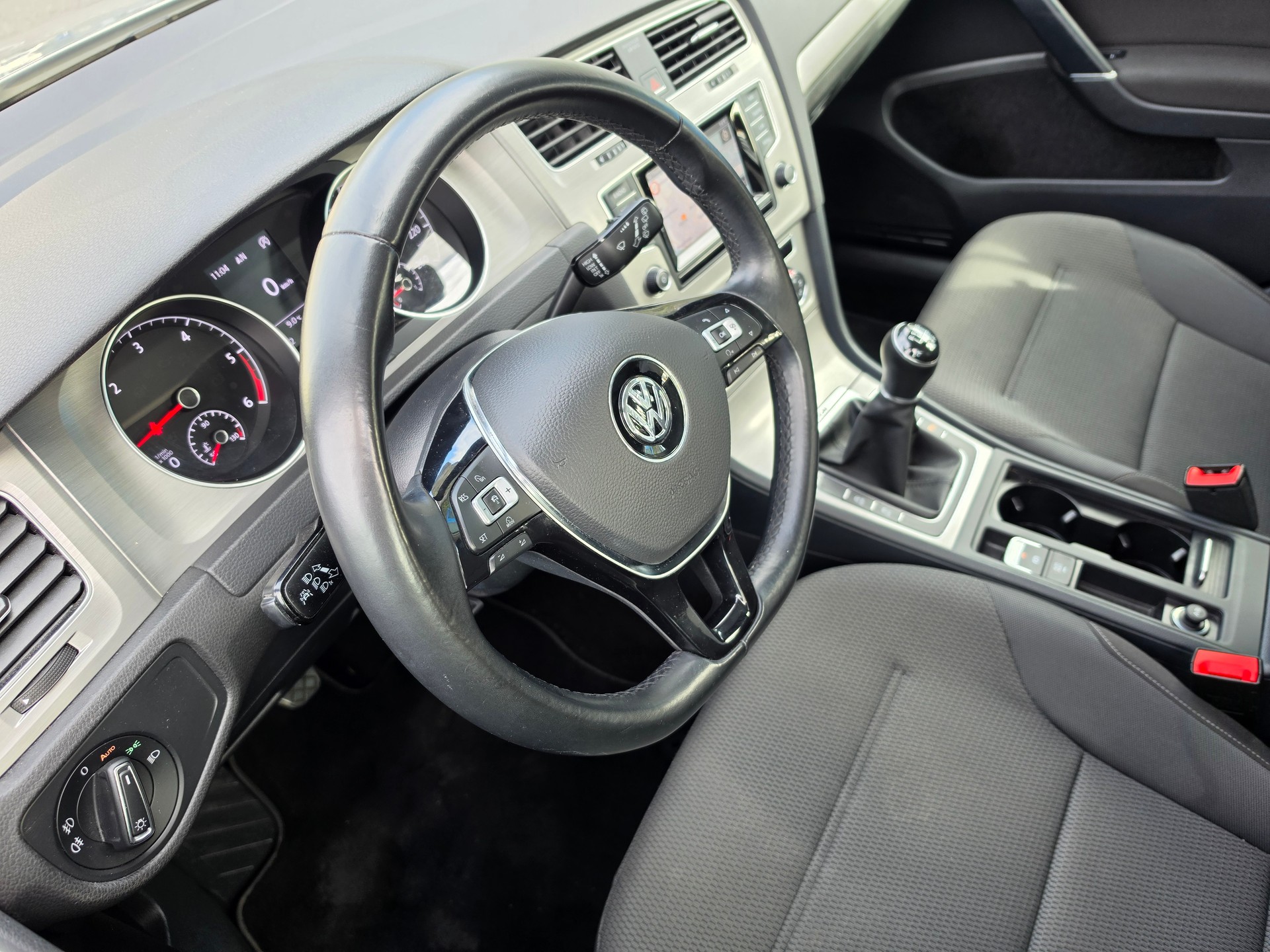 VW Golf 1.6 TDI Comfortline 4Motion-image-2