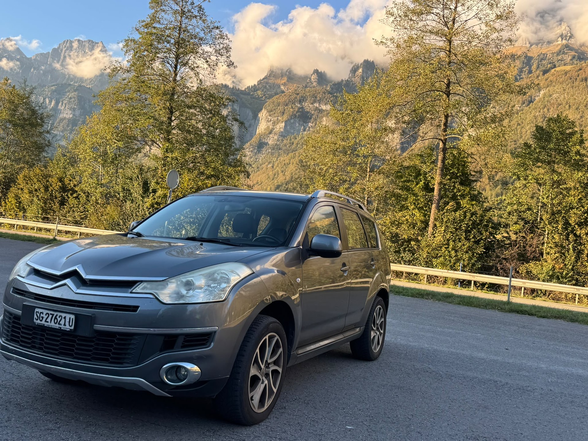 CITROEN C-Crosser 2.2 HDi Exclusive DCS6-image-1