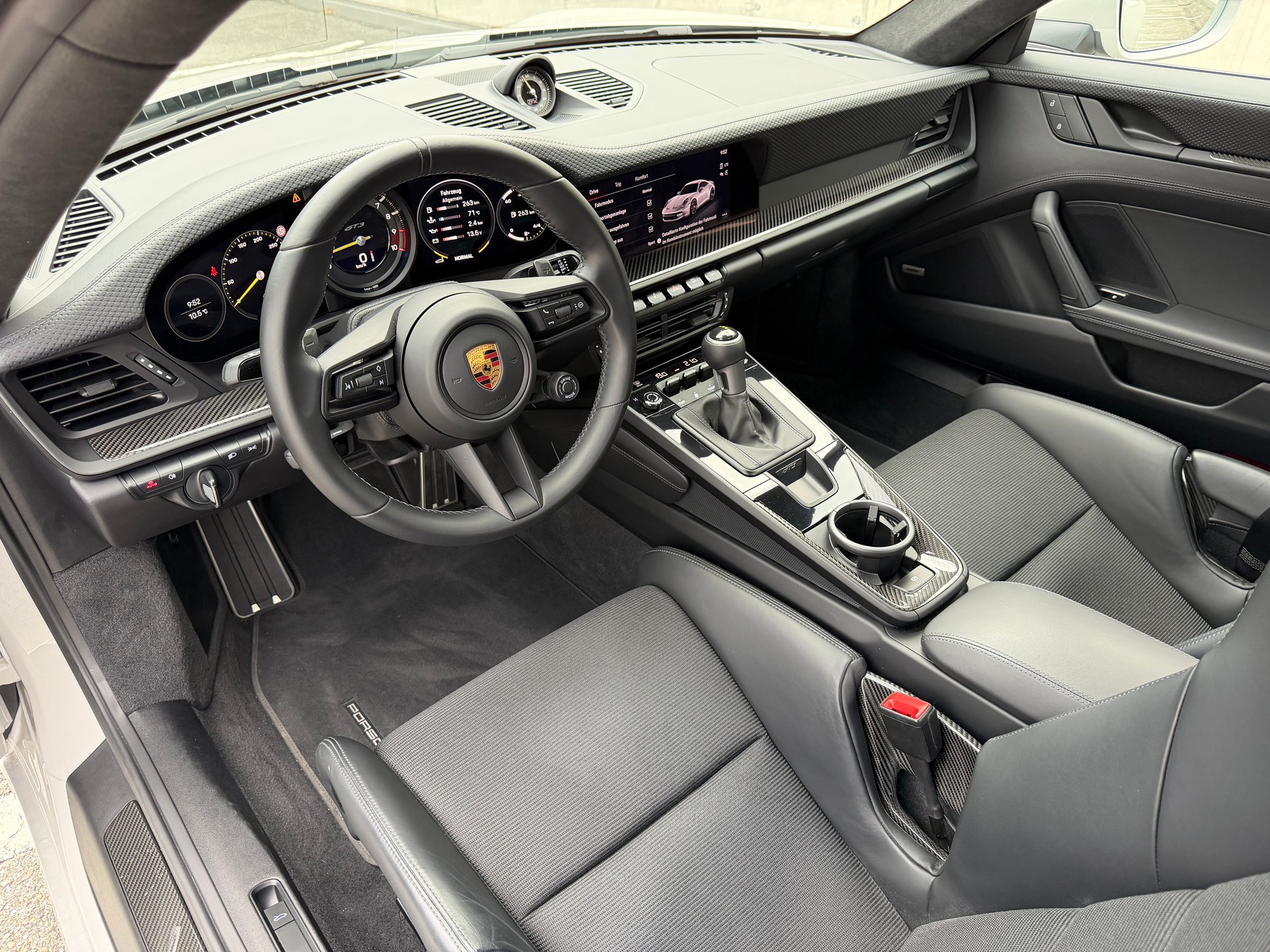 PORSCHE 911 GT3 Touring PDK-image-11