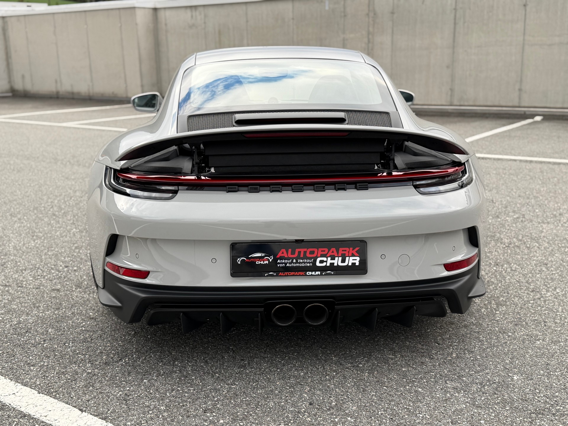 PORSCHE 911 GT3 Touring PDK-image-7