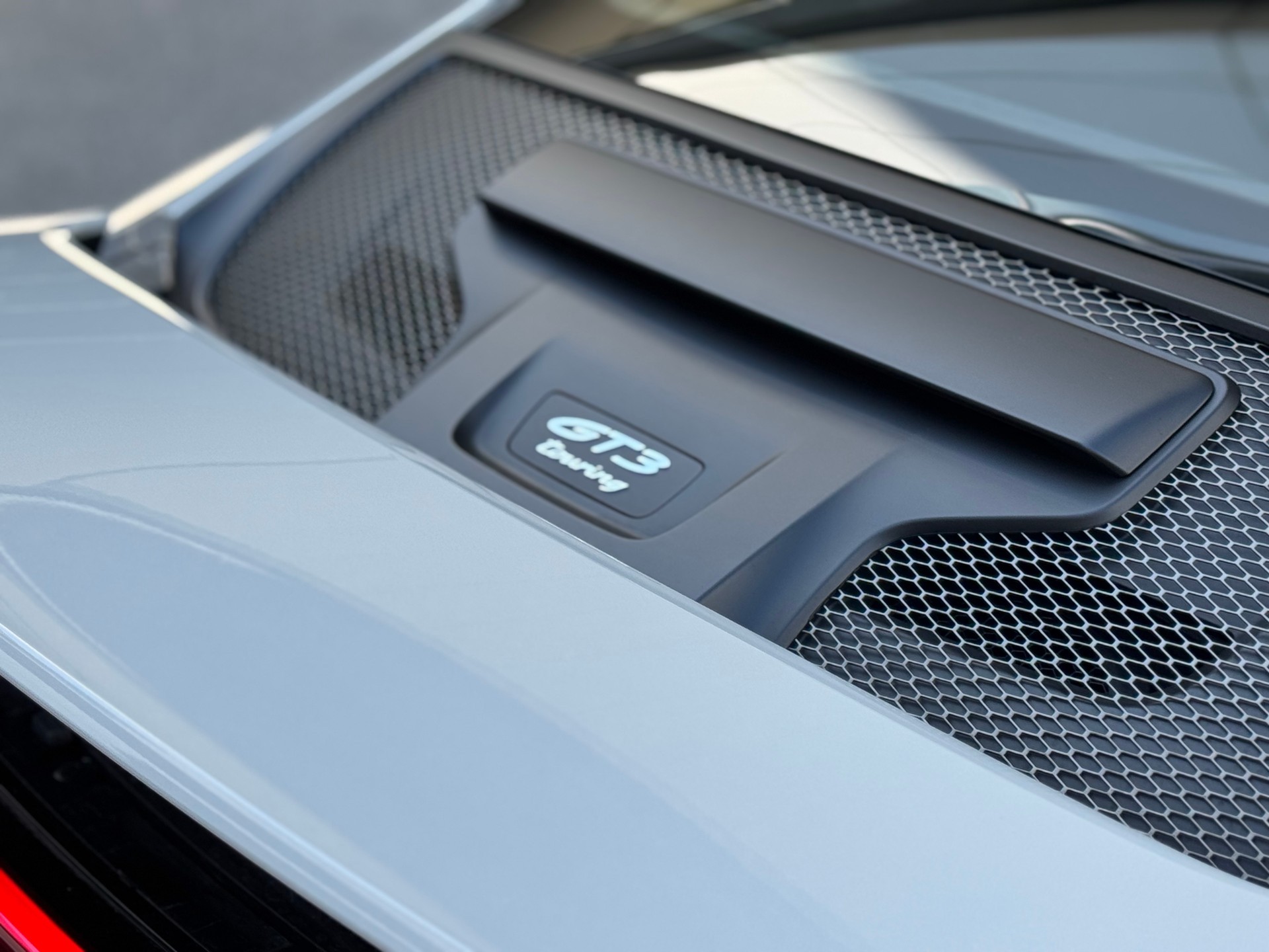 PORSCHE 911 GT3 Touring PDK-image-9