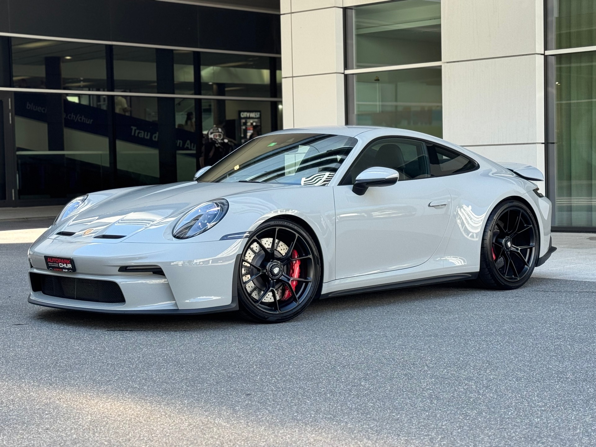 PORSCHE 911 GT3 Touring PDK-image-1