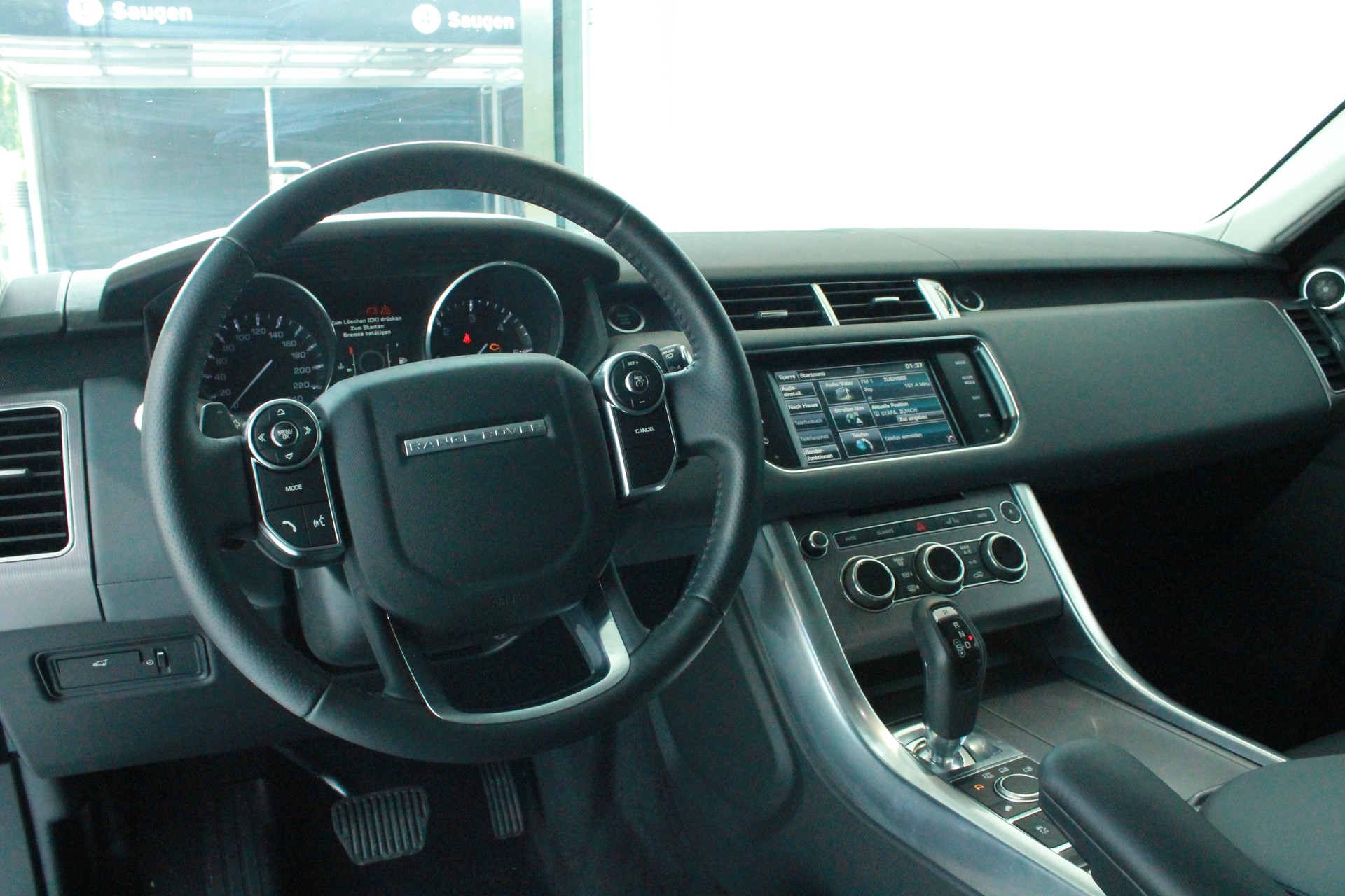 LAND ROVER Range Rover Sport 3.0 SDV6 HSE Automatic-image-4