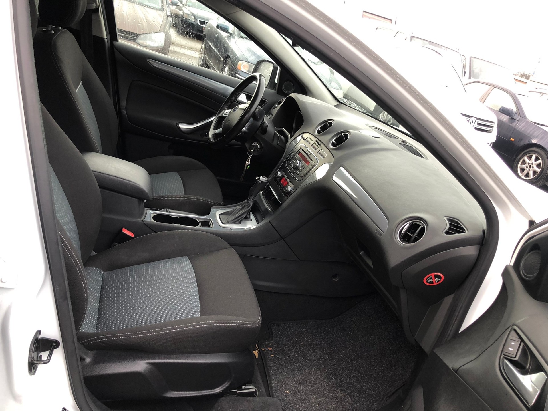 FORD Mondeo 2.0 TDCi 16V Carving PowerShift-image-6