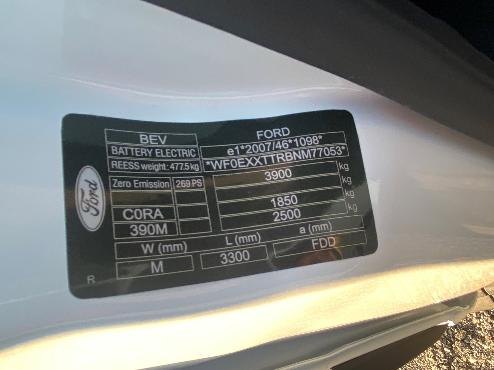 FORD E-Transit Van 390 L2 Trend RWD-image-6