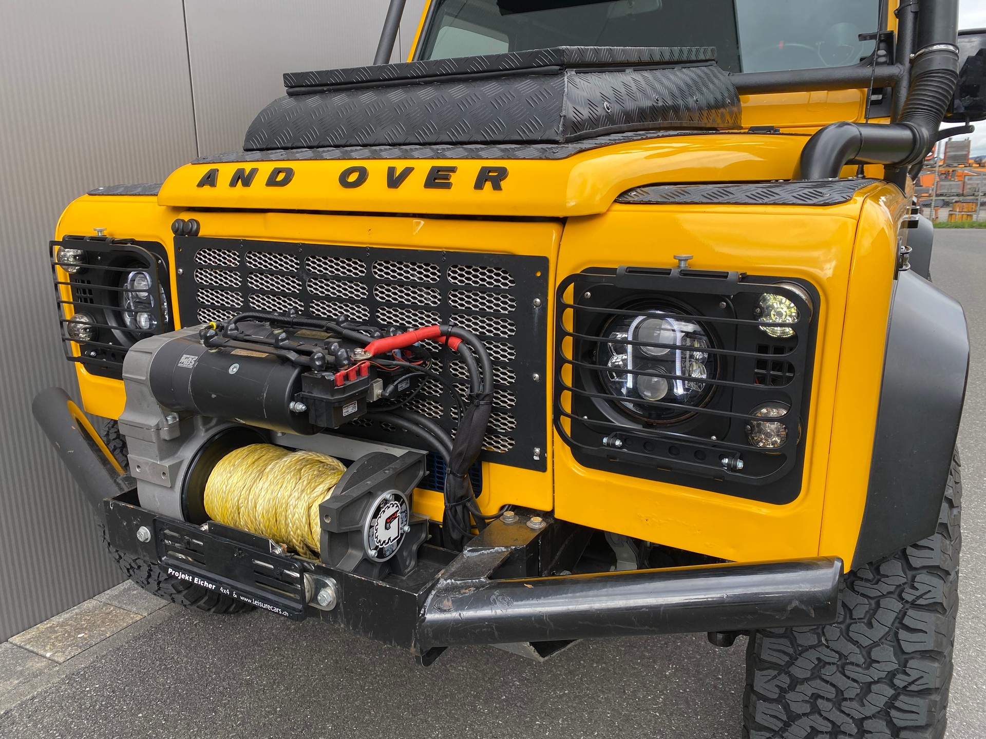 LAND ROVER DEFENDER 110 TD5 DESERT STORM II-image-22