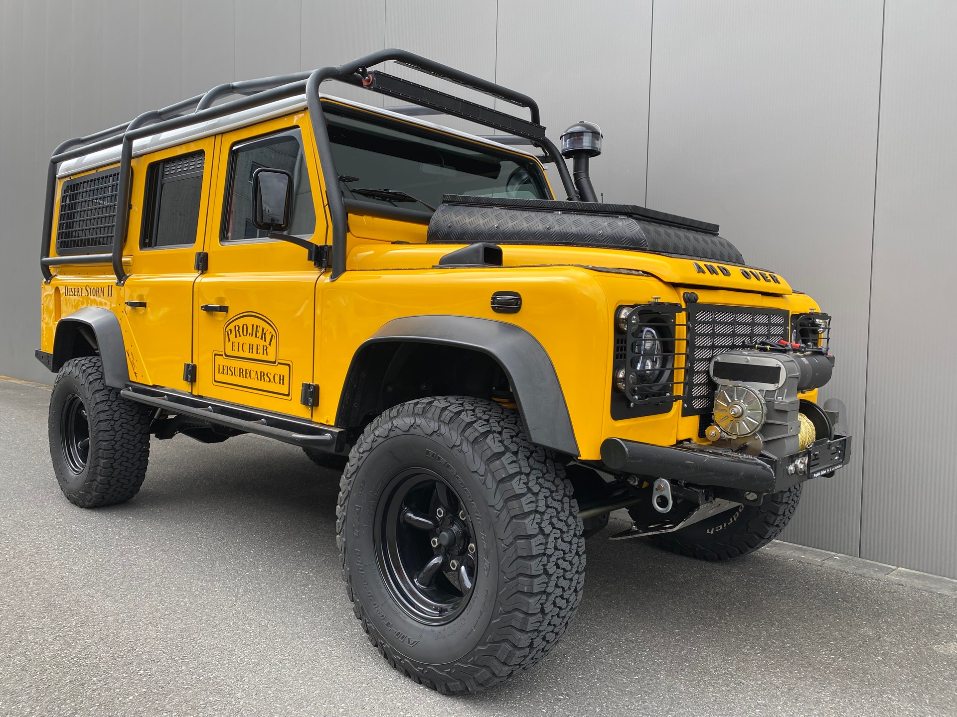 LAND ROVER DEFENDER 110 TD5 DESERT STORM II-image-5