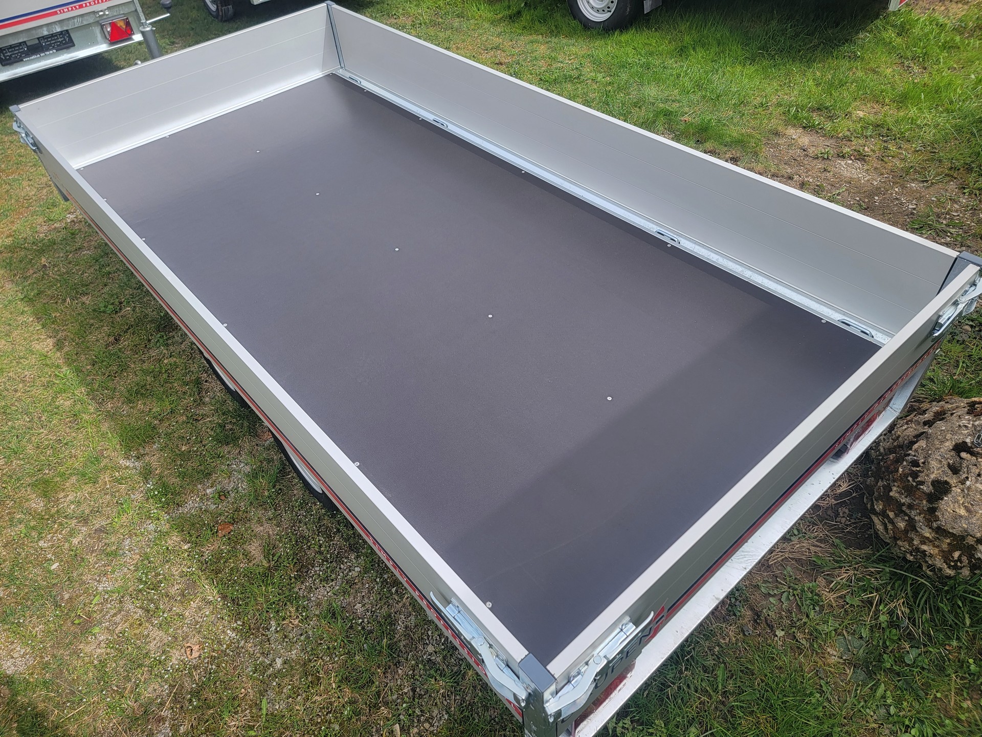 NEPTUN Gaupen GN261 2700kg L3350mmxB1820mm-image-3