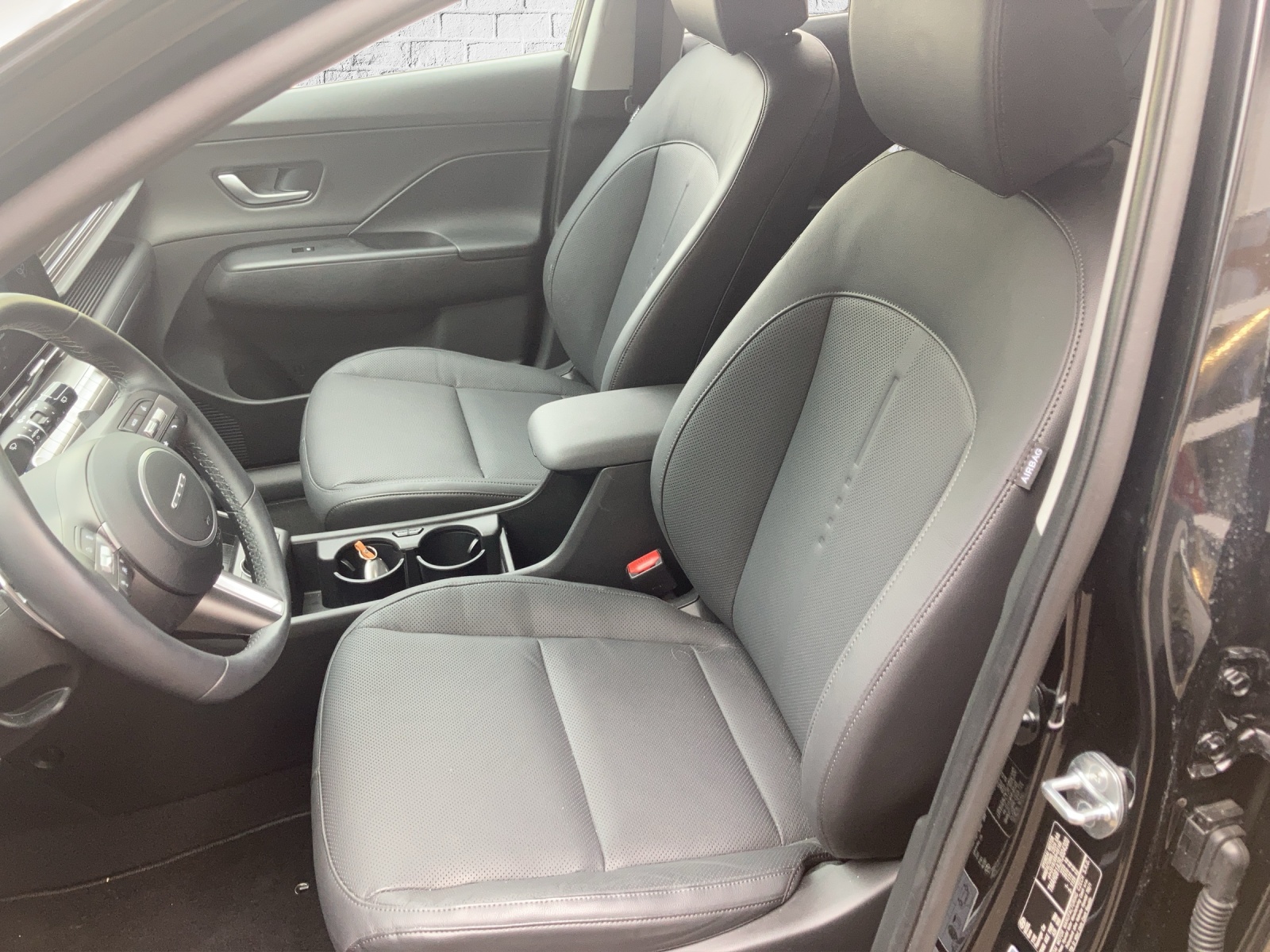 HYUNDAI Kona EV 65.4 kWh Vertex-image-8
