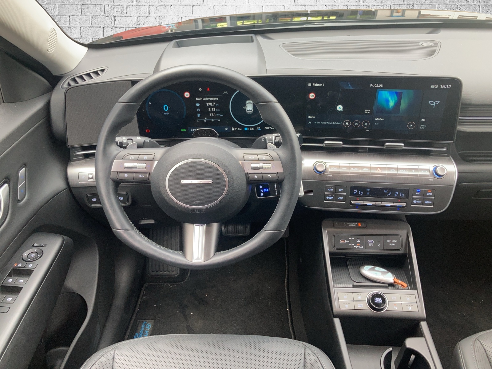 HYUNDAI Kona EV 65.4 kWh Vertex-image-13