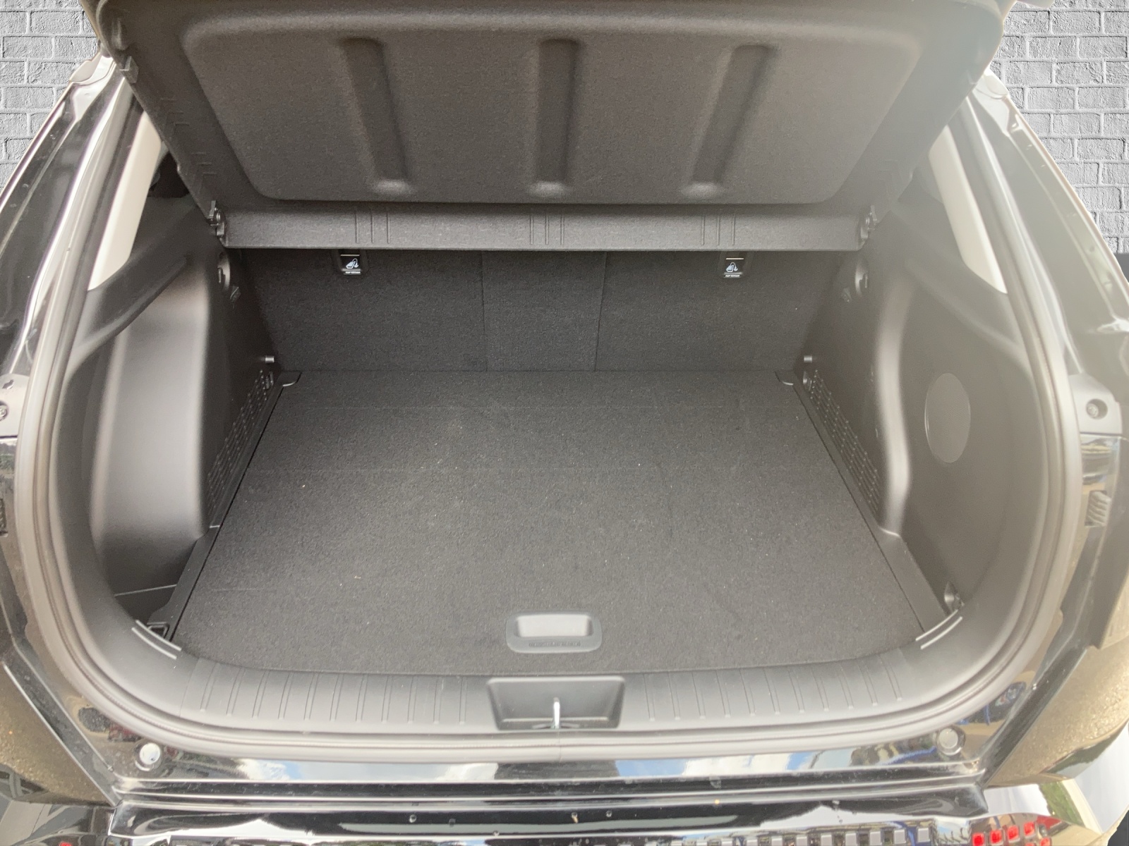 HYUNDAI Kona EV 65.4 kWh Vertex-image-15