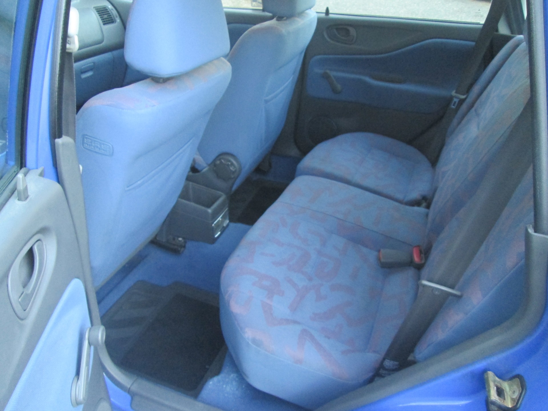 MITSUBISHI Space Star 1.3 GLX Eleg.-image-8